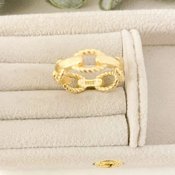 925 Sterling Silver Curb Chain Ring Chain Link Ring Stackable Minimalist Ring - Picture 8 of 9